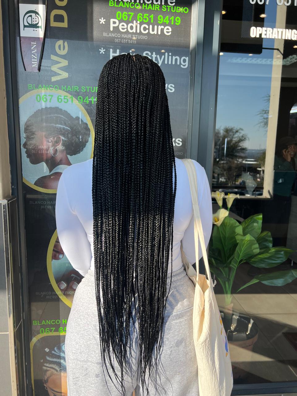 Spiral cornrow braid pattern side view